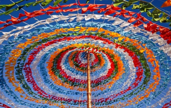 Shangri La Sutra Banner: Ein visuelles Bild von Glaubenssymbolen zu Himmel Gemälde