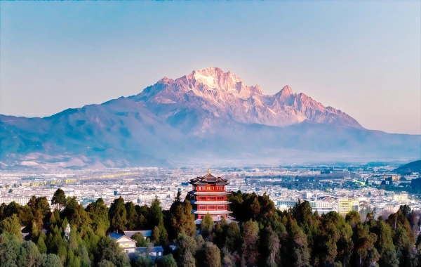 Jade Dragon Snow Mountain: El dominio divino de la montaña de nieve más meridional y la deidad del guardián Naxi en el hemisferio norte-2