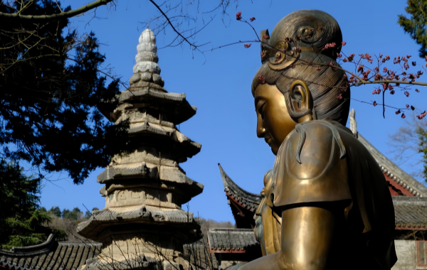 Montagna di Qixia: Montagna di Qixia: Traversare il libro 