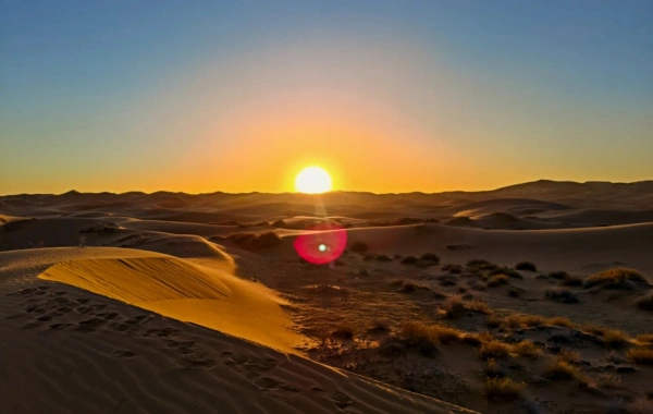 Tengger Desert:A Journey Answering the Wild Call of the