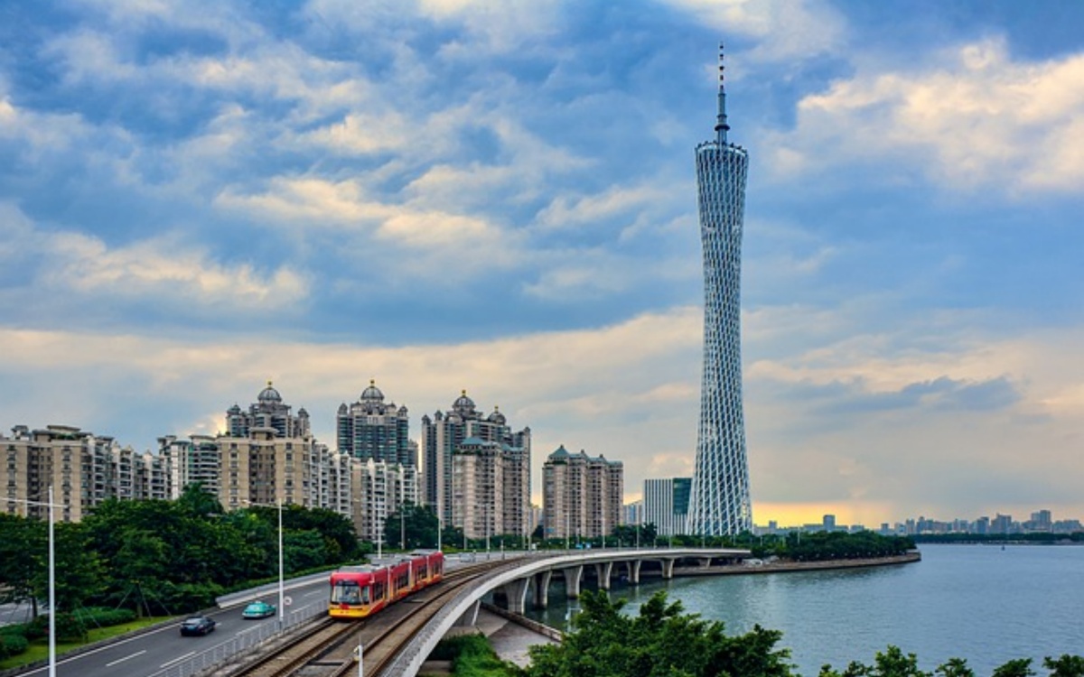 일 1: 광저우 도착