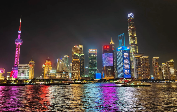 اليوم 1: الوصول إلى شنغهاي