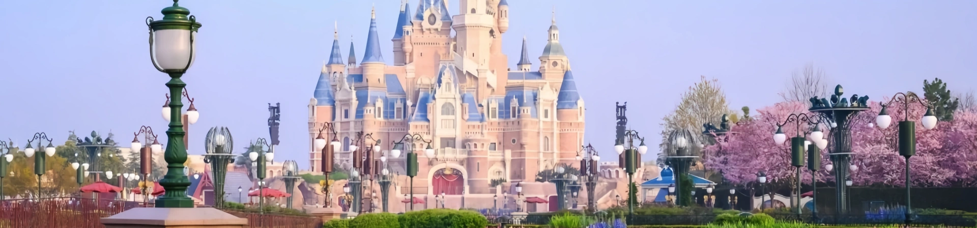 Must-Visit Attractions in Shanghai: Explore the top tourist destinations in the Pearl of the Orient