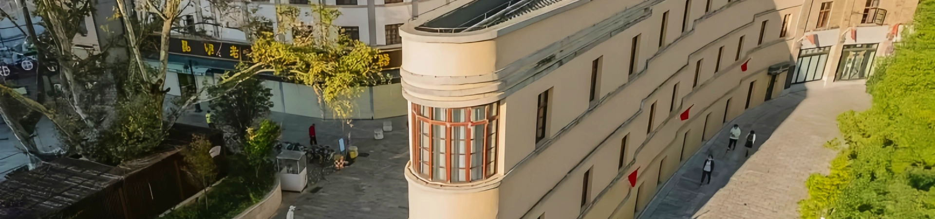 쿤밍 올드 스트리트 : 차 말 역에서 도시 기억에 시간 복도