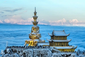 2-day Chengdu Leshan Tour