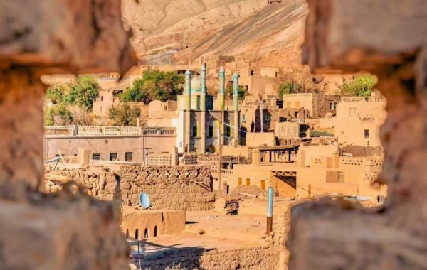 Día 3: Karez Well System – Jiaohe Ancient City – Sugong Minaret – Salida