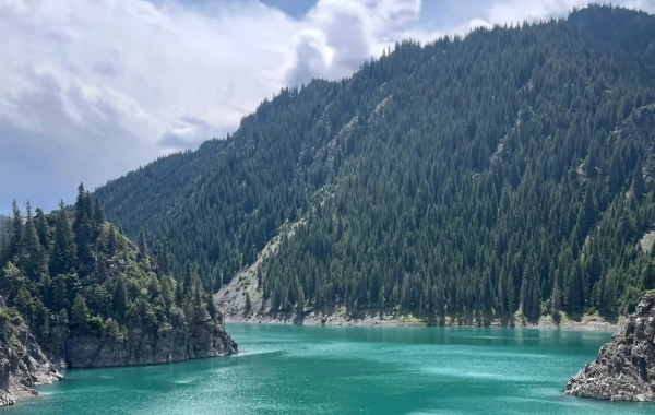 Día 1: Lago Celestial – Condado Qitai