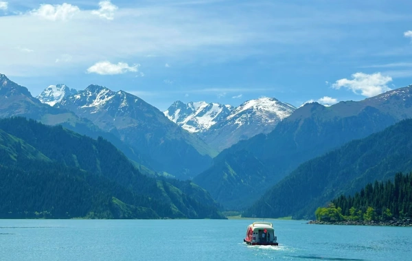 Día 1: Lago Celestial – Condado Qitai