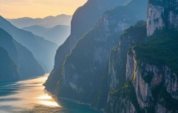 Day 5: Yichang--Chongqing